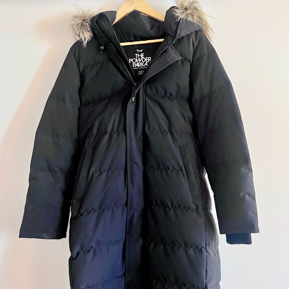 Artizia Tna Power Parka. Long, waterproof parka. Black. Medium
